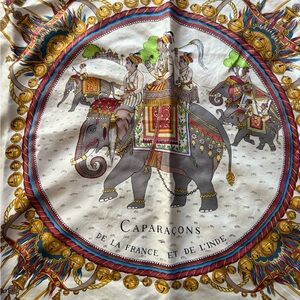 Elegant Elephant Wall Tapestry in Multicolor SILK